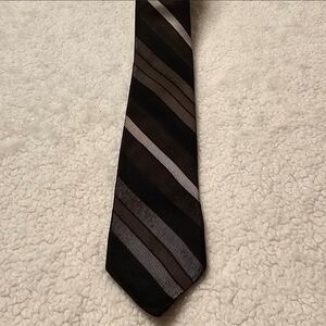 Elegant Black and‎ Gray Striped Silk Tie
